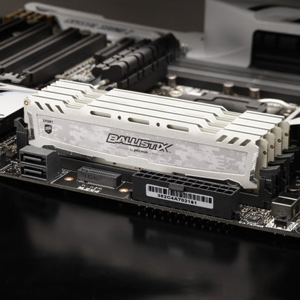 Crucial Ballistix Sport LT 16GB 2 x 8GB DDR4 3200MHz CL16 UDIMM Desktop RAM